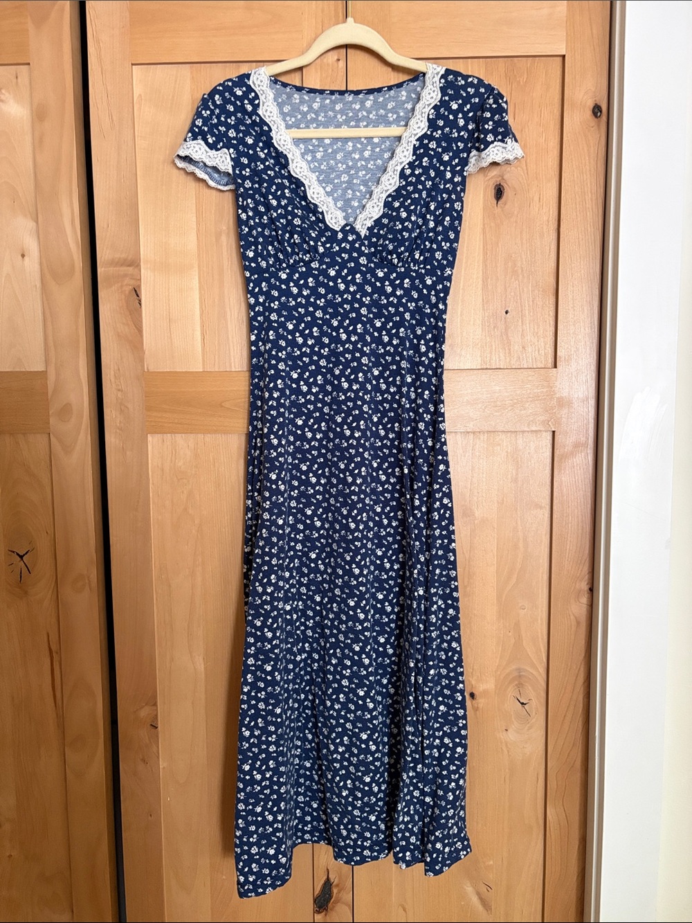 Cottagecore floral midi dress